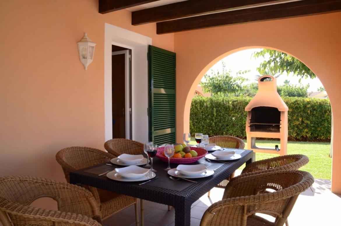 Villas Las Golondrinas Cala'N Bosch  Exterior foto